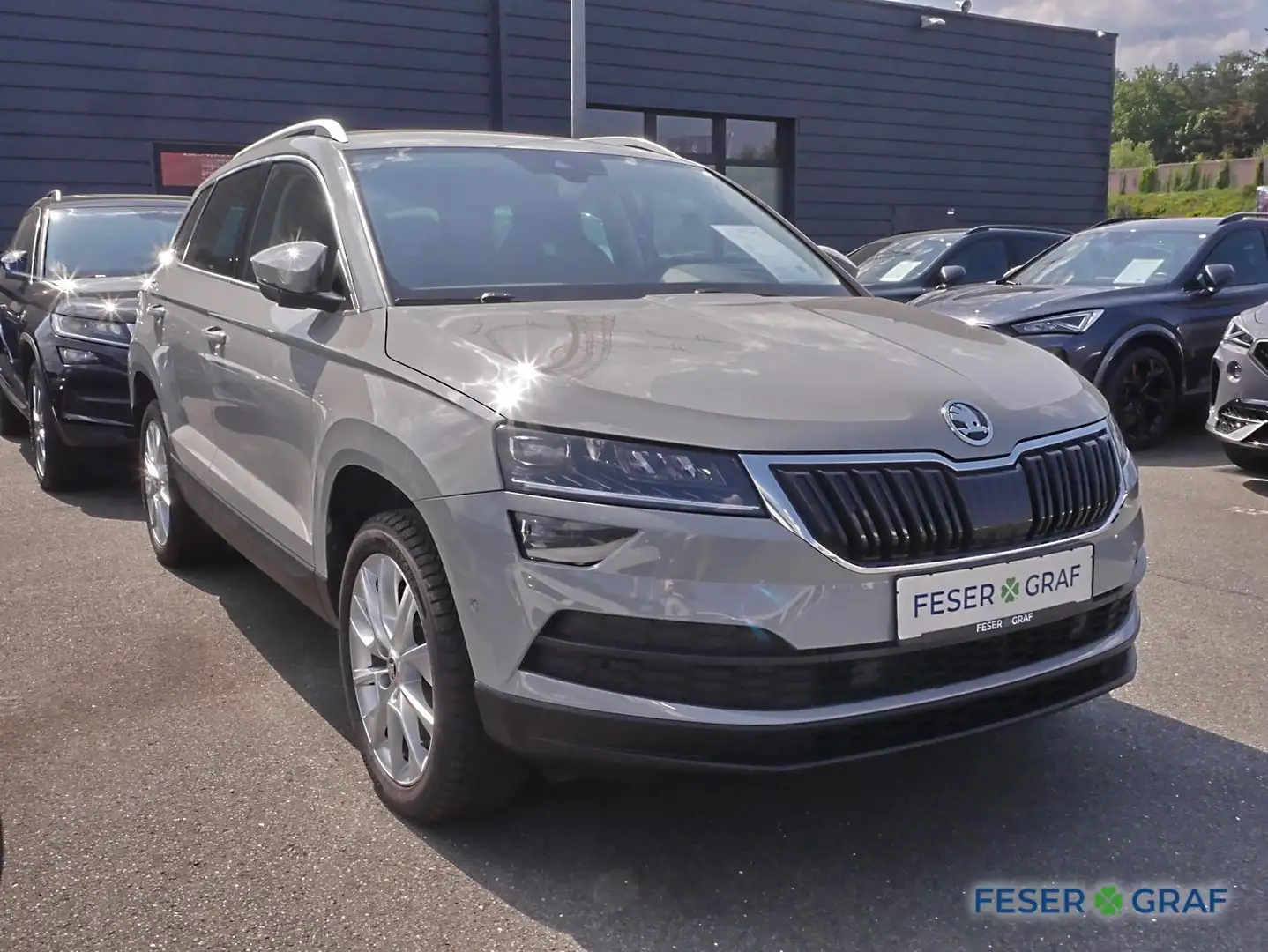 Skoda Karoq 1.5 TSI Style - NAVI,ACC,AHK,RFK, SMARTLINK,So Grau - 2