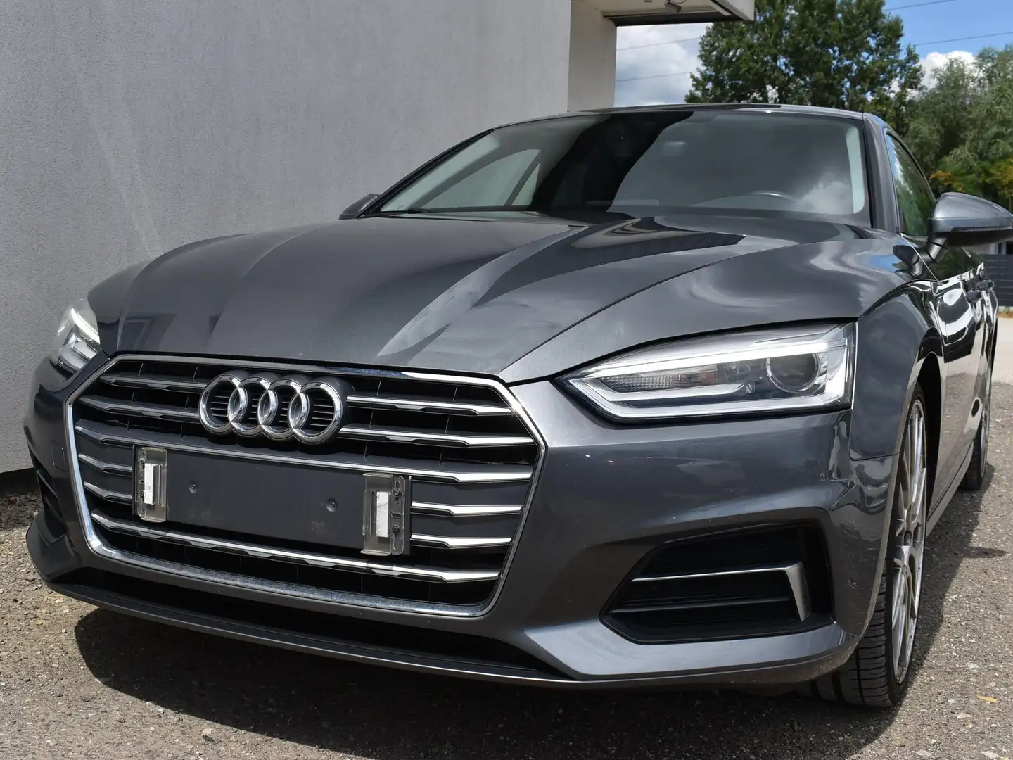 Audi A5 sport Grau - 1