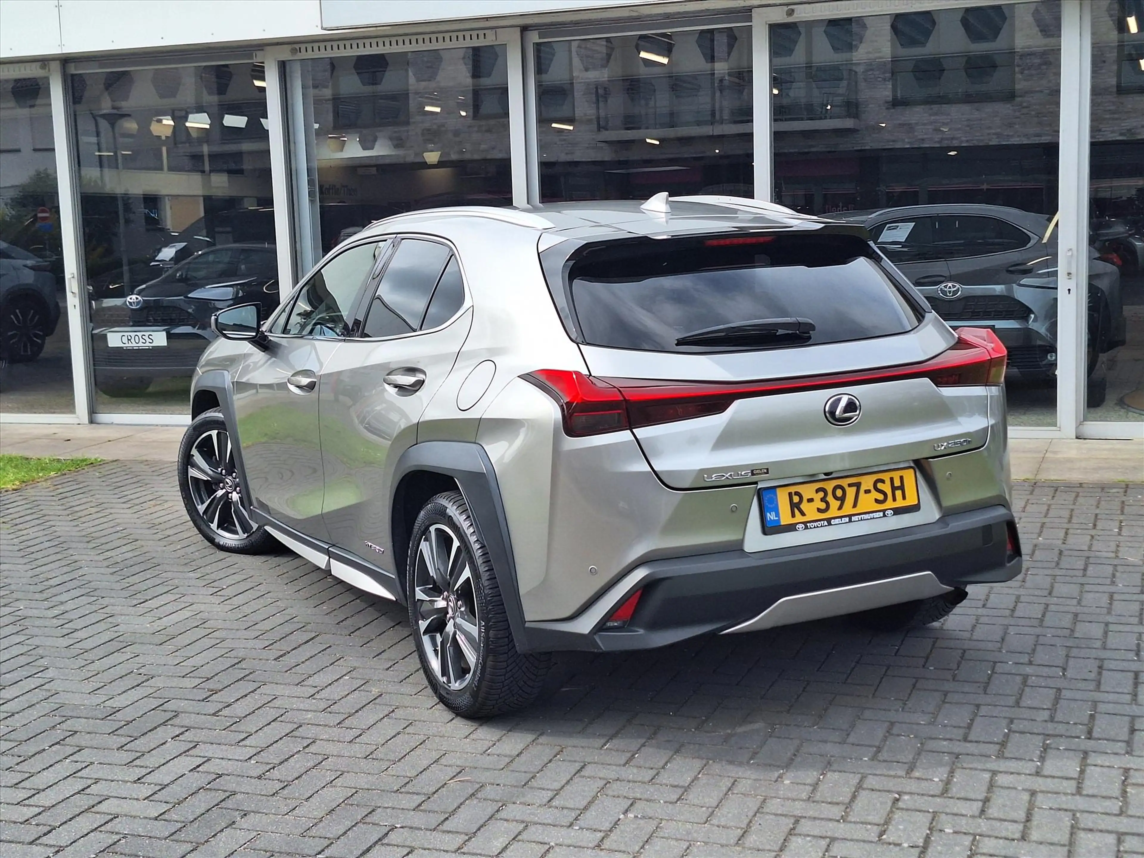 Lexus UX 250h AWD Luxury Line | 4X4, Leer, Stoelverwarming, Navi — photo 39