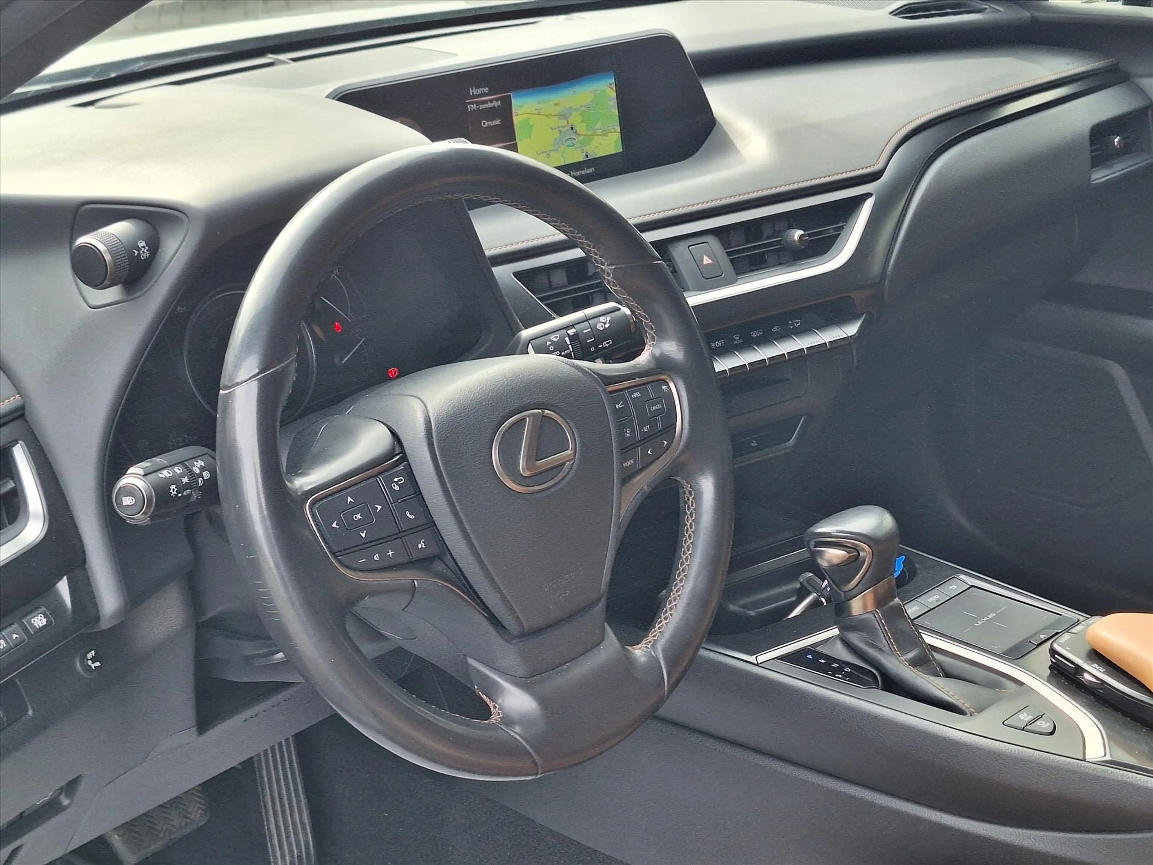 Lexus UX 250h AWD Luxury Line | 4X4, Leer, Stoelverwarming, Navi — photo 5
