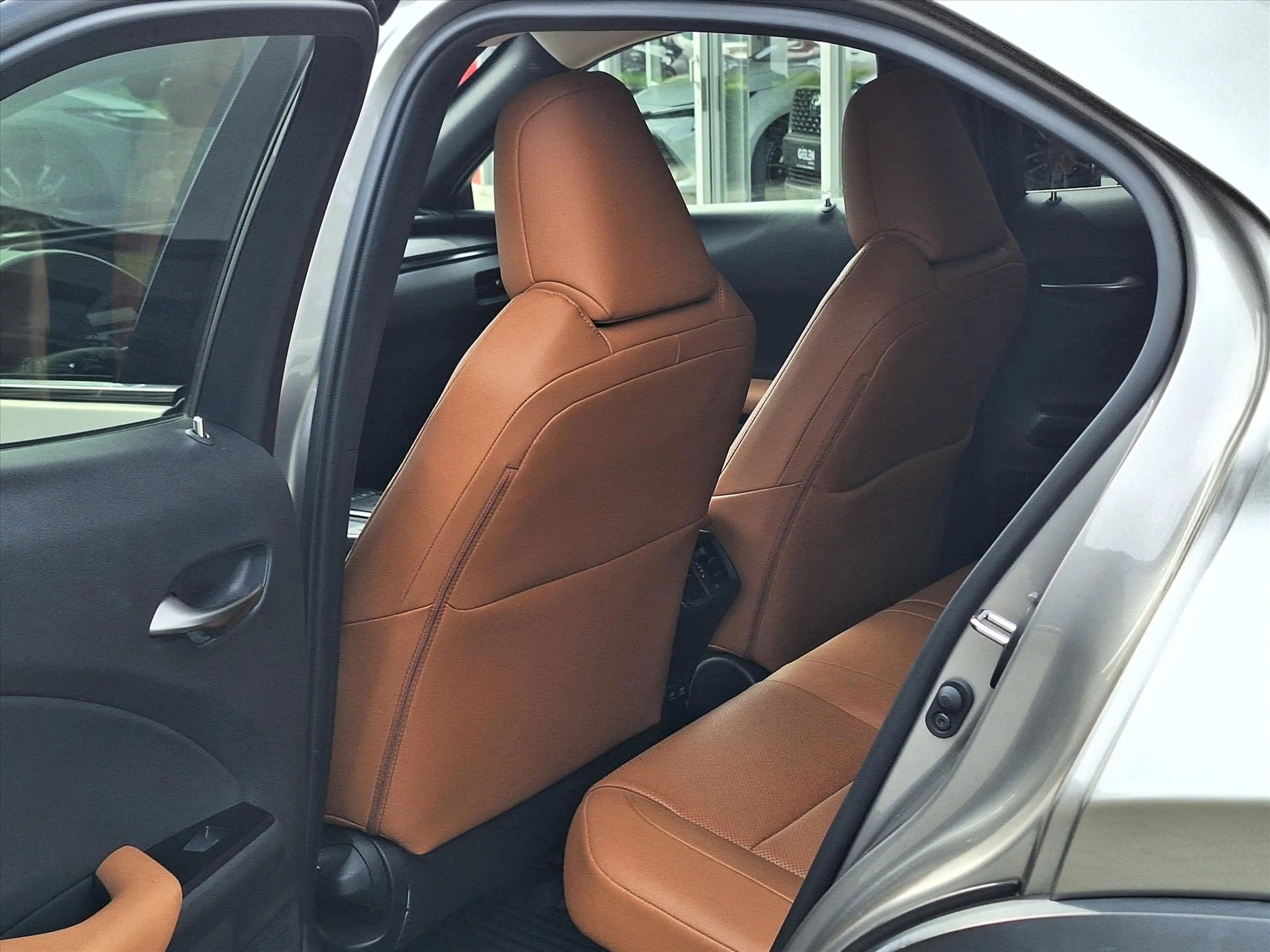 Lexus UX 250h AWD Luxury Line | 4X4, Leer, Stoelverwarming, Navi — photo 7