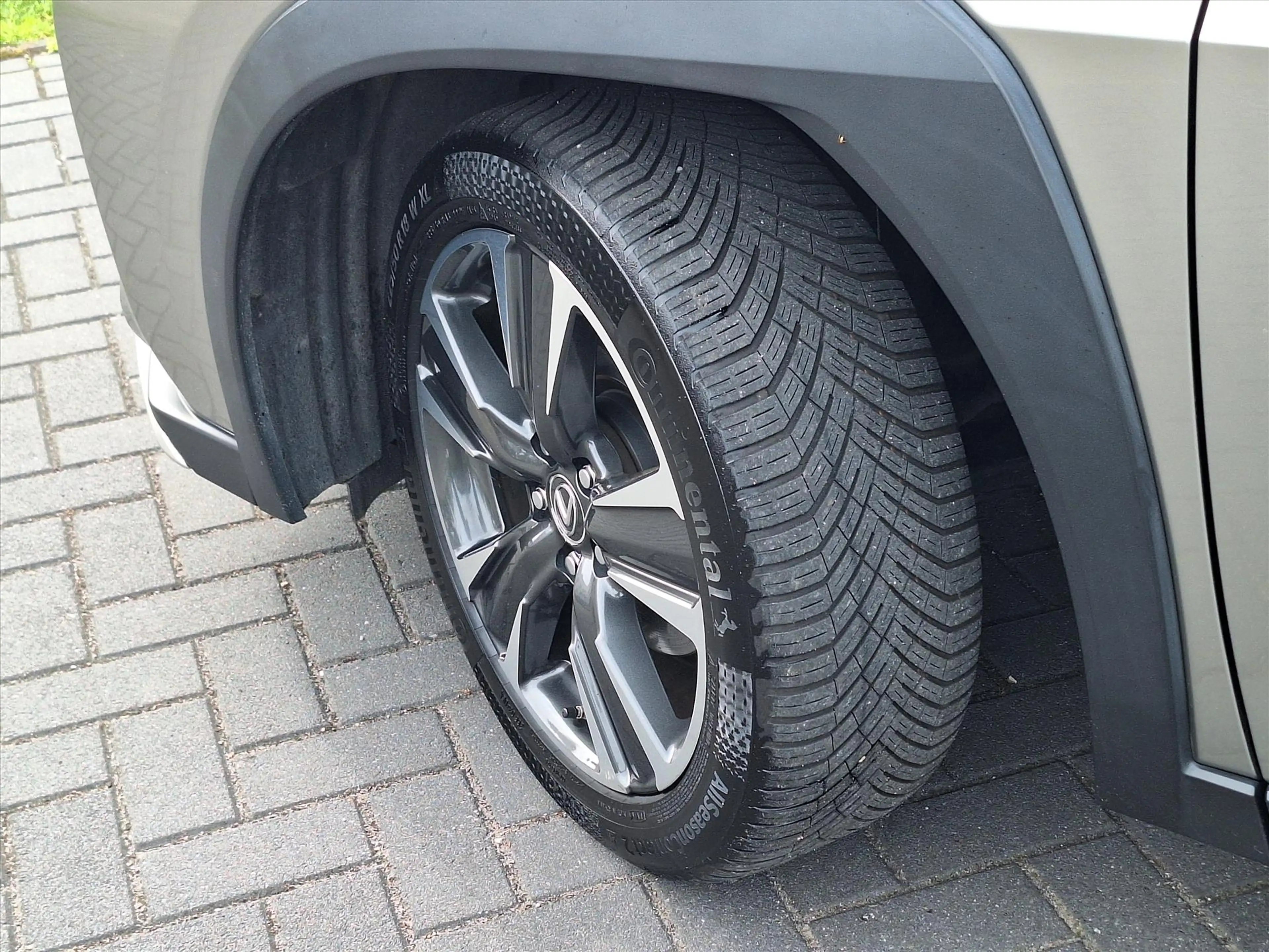 Lexus UX 250h AWD Luxury Line | 4X4, Leer, Stoelverwarming, Navi — photo 8