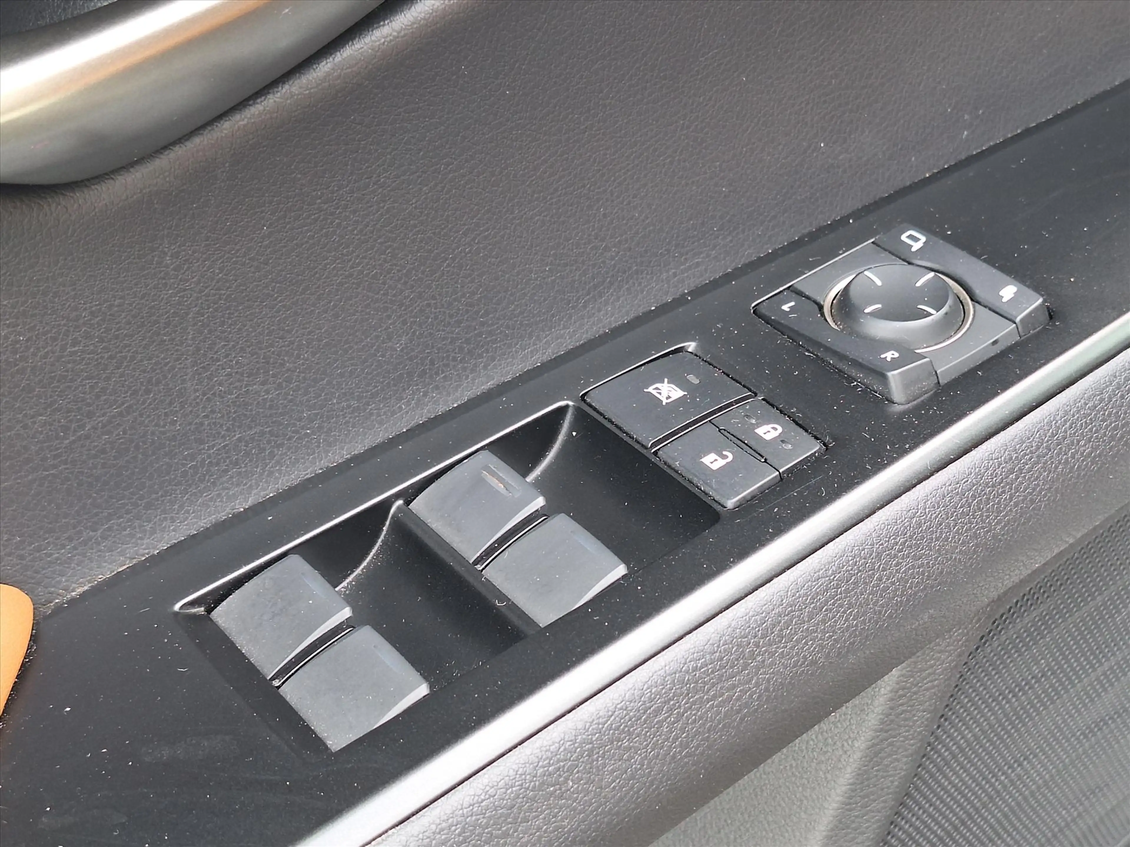 Lexus UX 250h AWD Luxury Line | 4X4, Leer, Stoelverwarming, Navi — photo 34