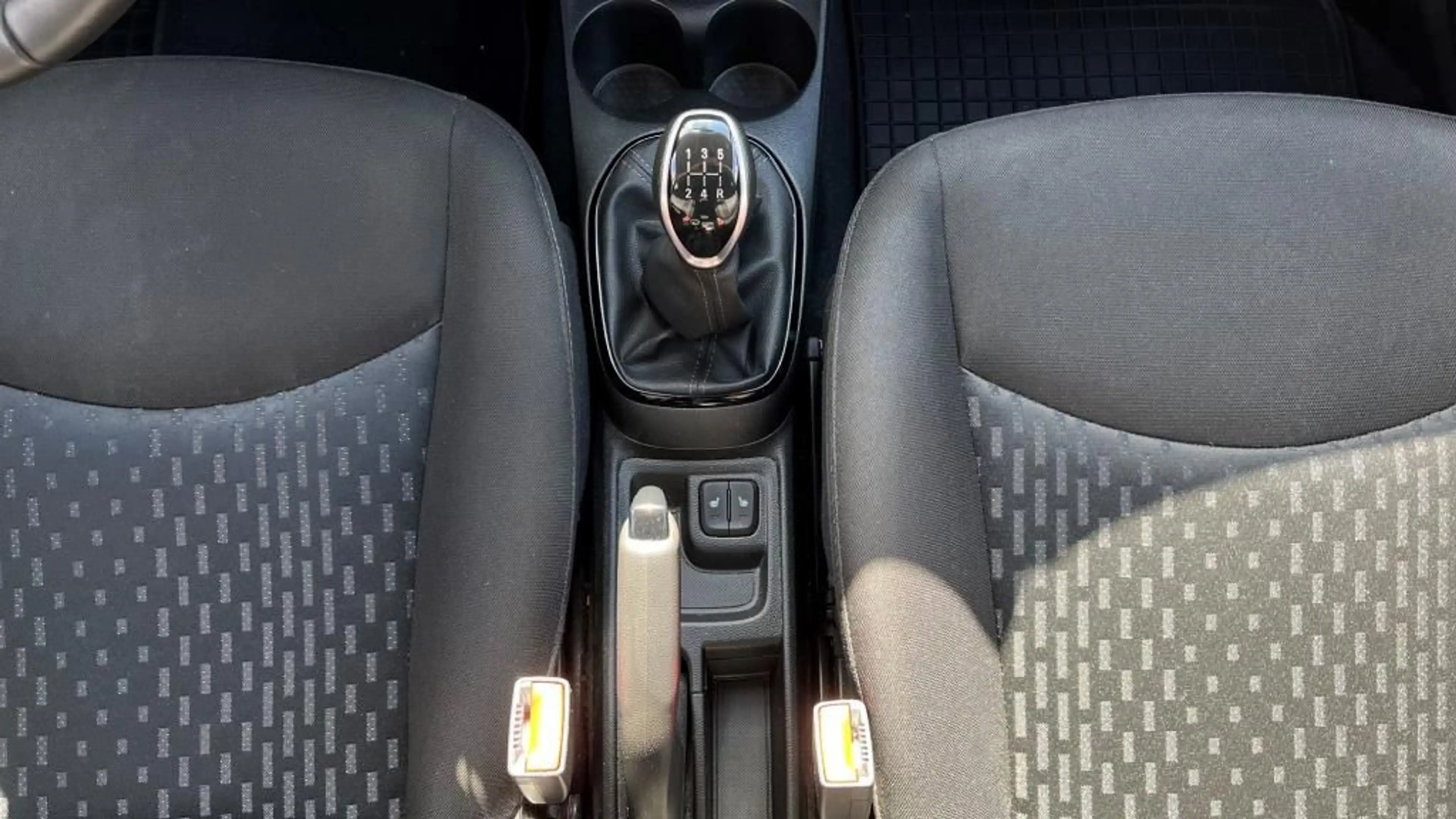 Opel Karl KARL ROCKS 1.0 73PS SHZ/LHZ/PDC — photo 13