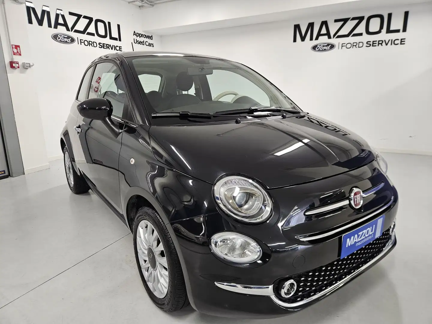 Fiat 500 1.0 Hybrid Schwarz - 1