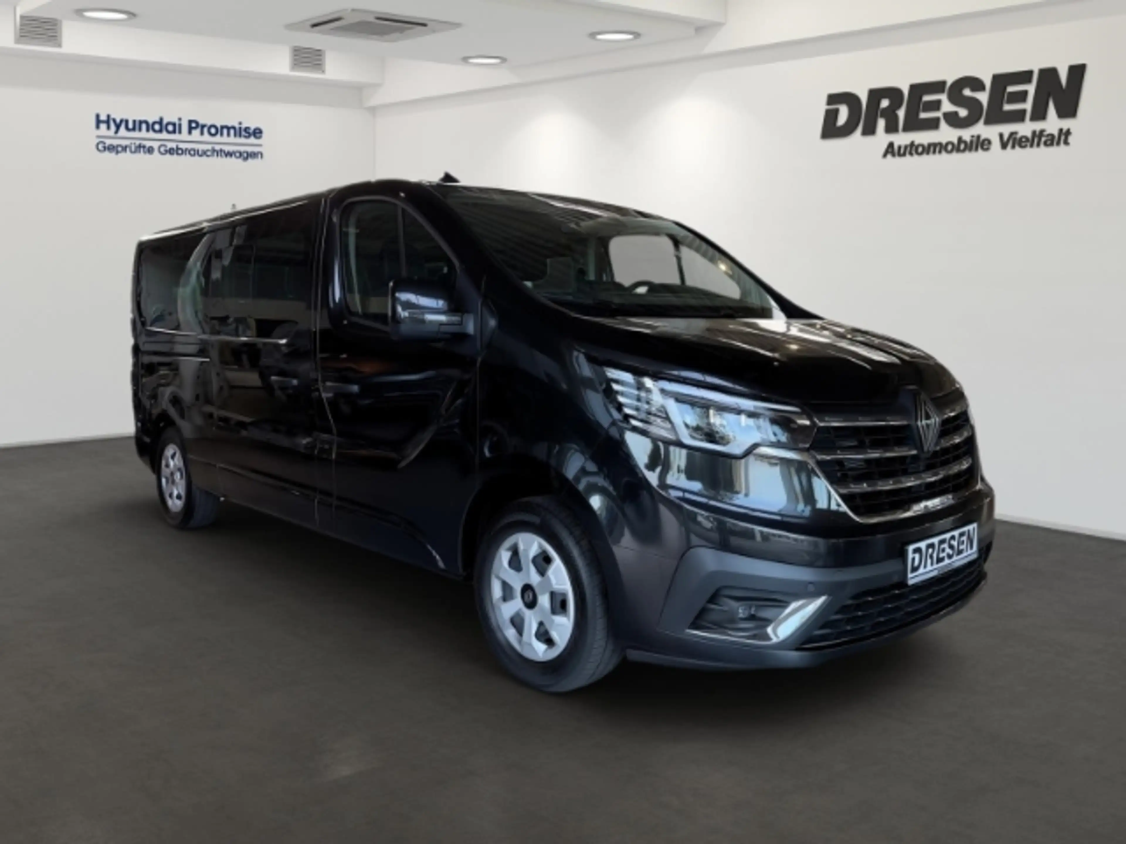 Renault Trafic L2H1 3,0t BLUE 150 EU6e Combi Grand Evolution Blue — photo 2