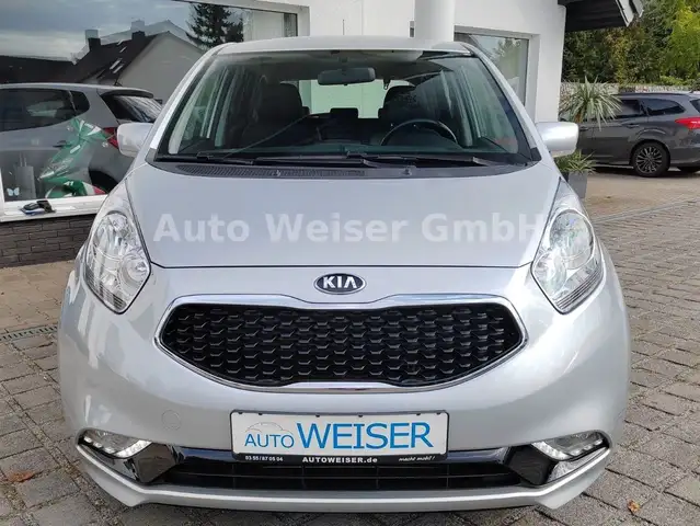 Kia Venga Dream Team *SITZH*NAVI*KAMERA*TEILLEDER