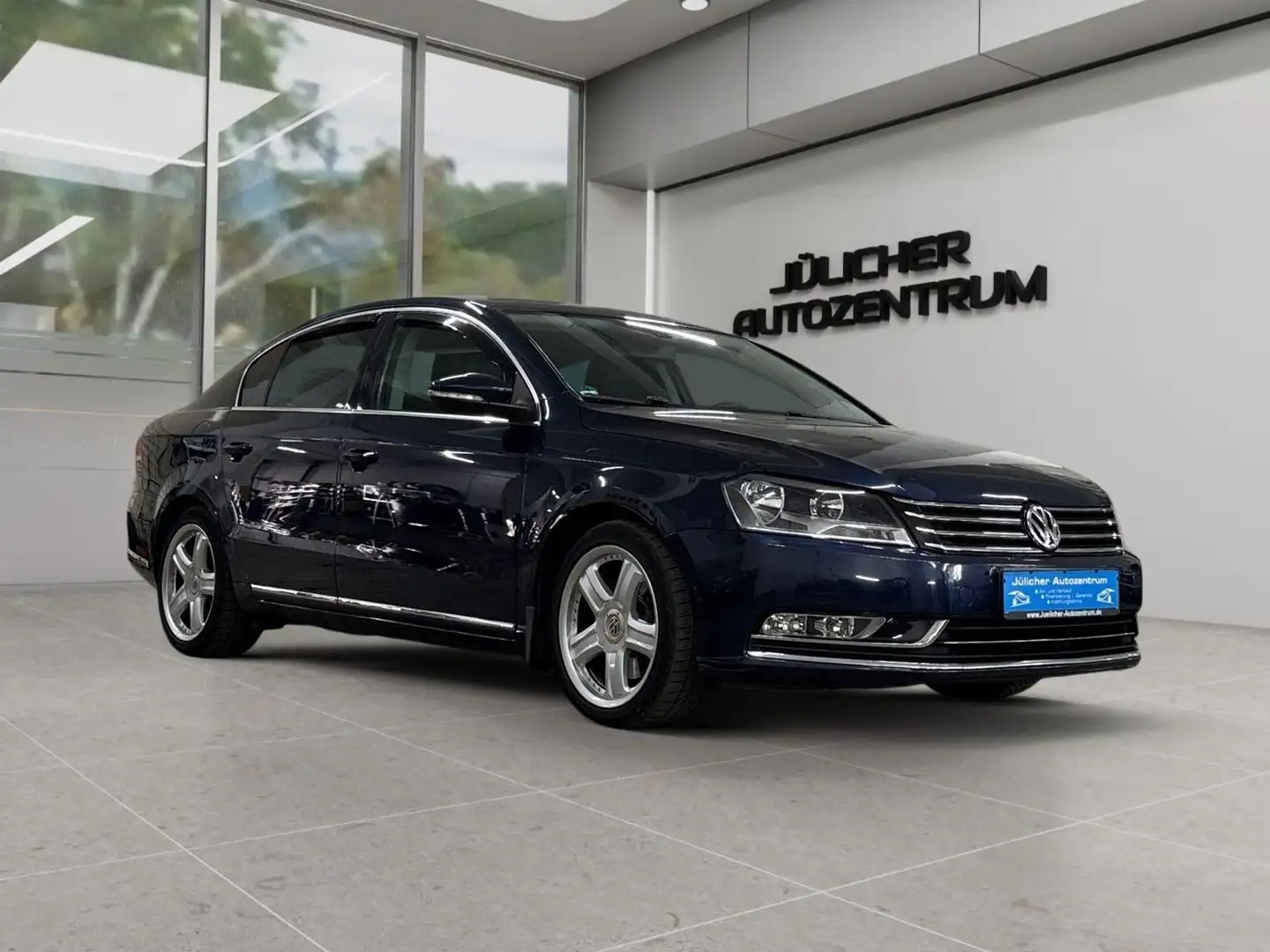 Volkswagen Passat Lim. Highline BlueMotion, Inspektion Neu Bleu - 1