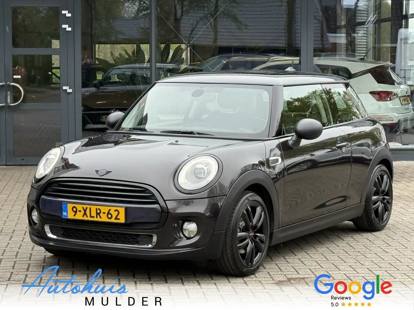 MINI Cooper Mini 1.5 First Born Edition Navigatie/Cruise/Led/K Brun - 1