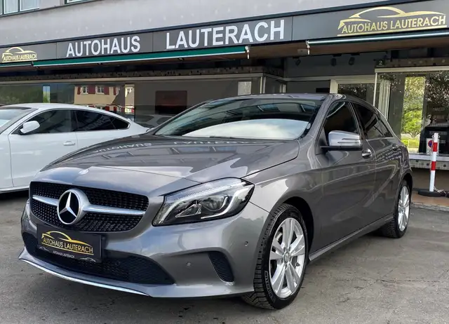 Mercedes-Benz A 200 A 200d AUTOMATIK * NAVI* LED *PDC *SPORTSITZE*SZHZ