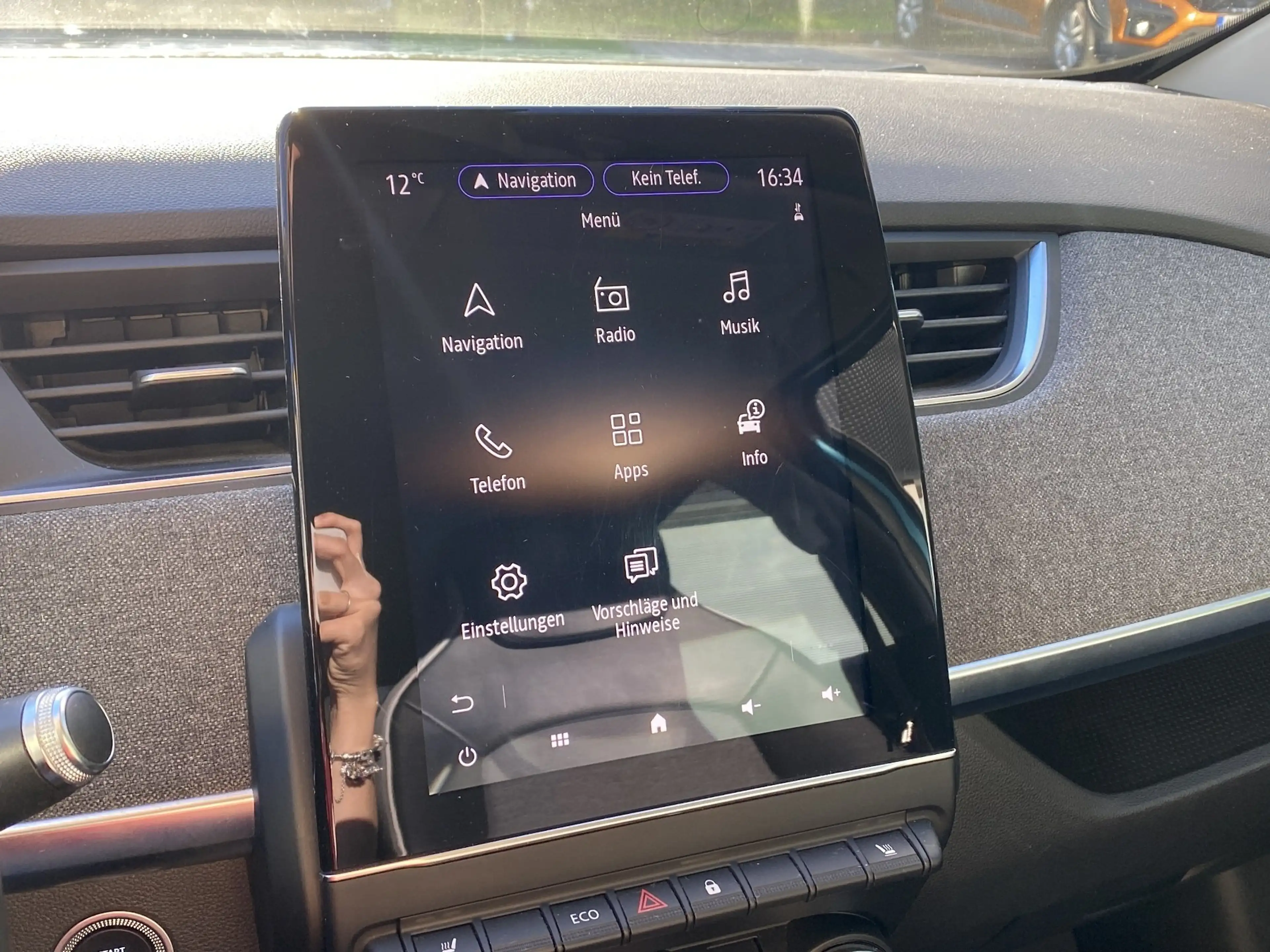 Renault ZOE Intens — photo 14