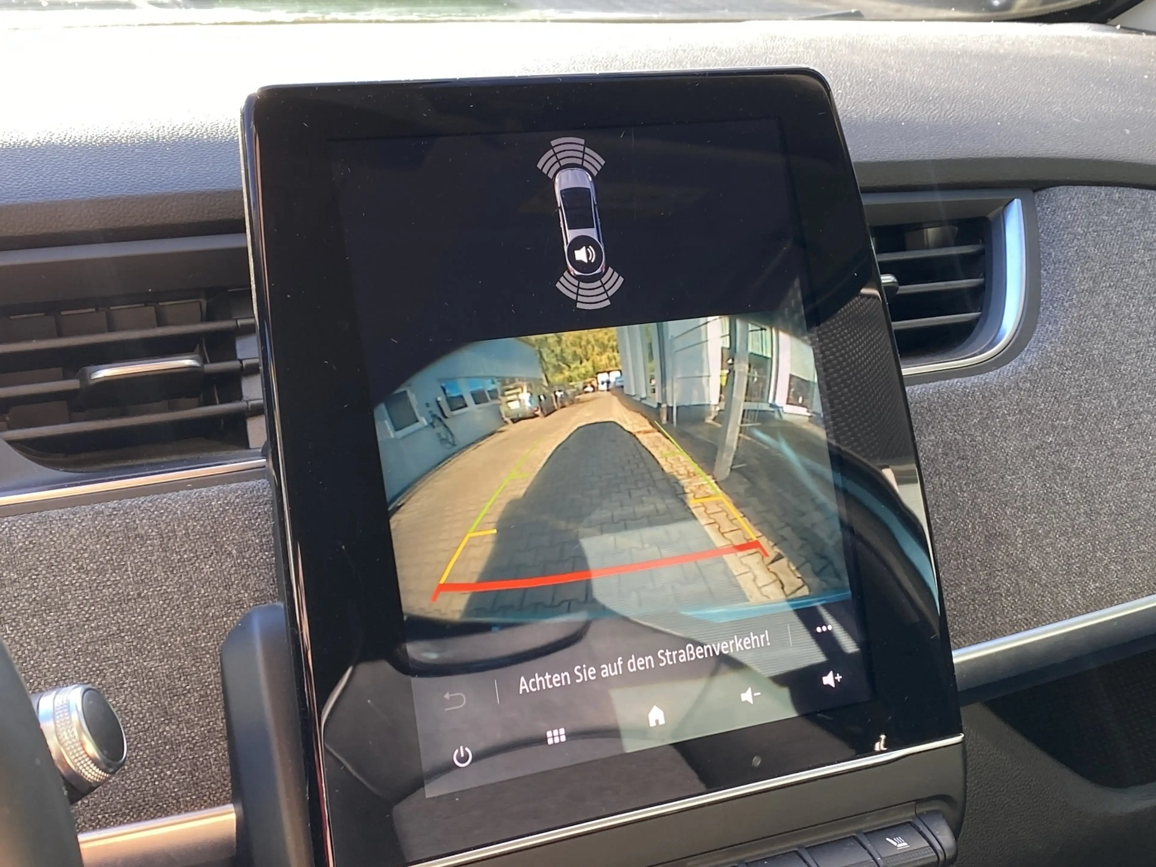 Renault ZOE Intens — photo 15