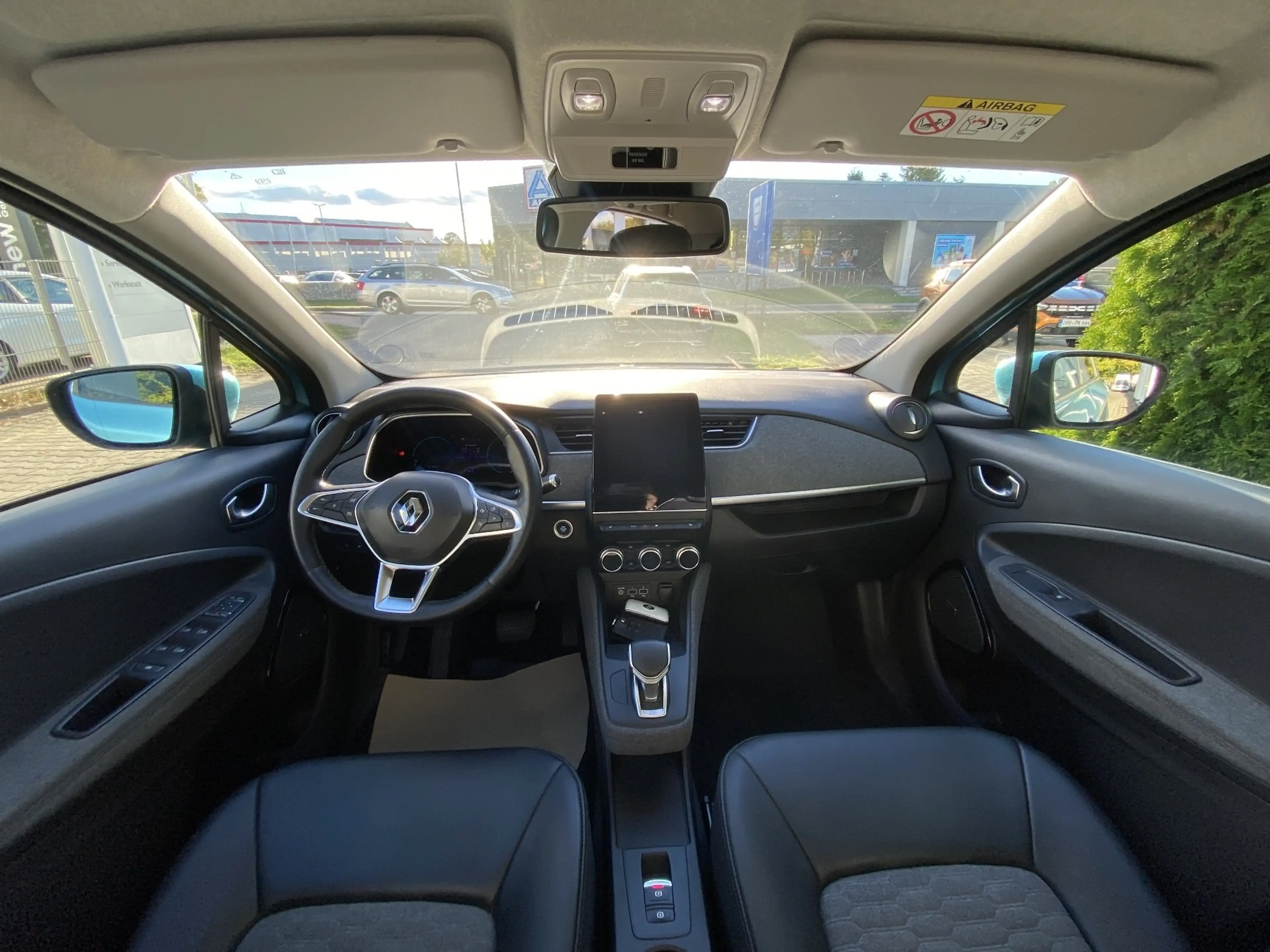 Renault ZOE Intens — photo 9