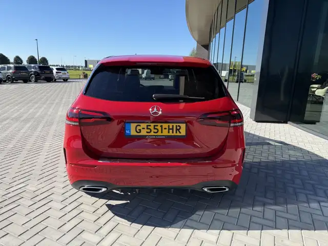 Mercedes-Benz B-Class view 2
