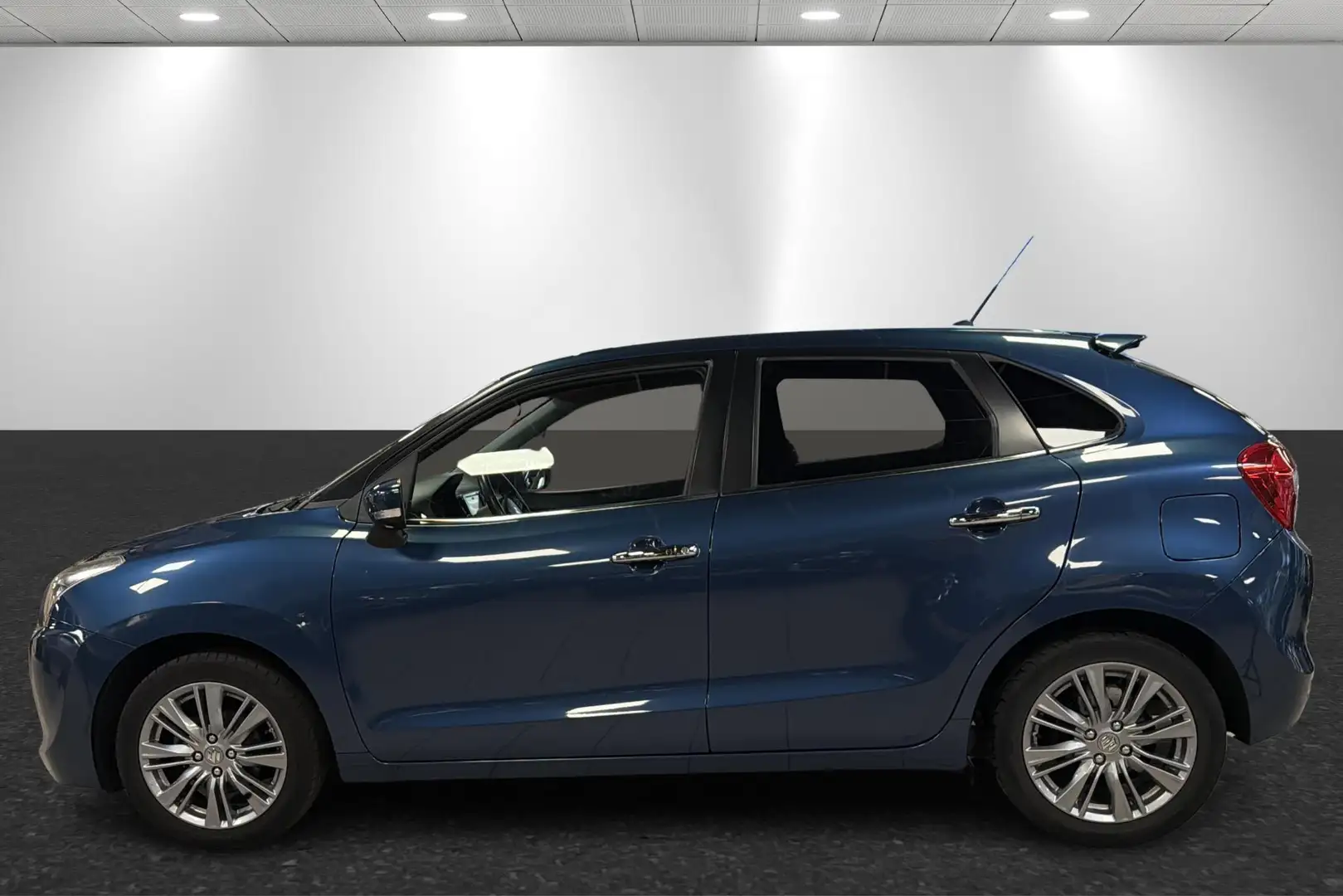 Suzuki Baleno 1.0 Boosterjet High Executive Trekhaak, Navi Blauw - 2