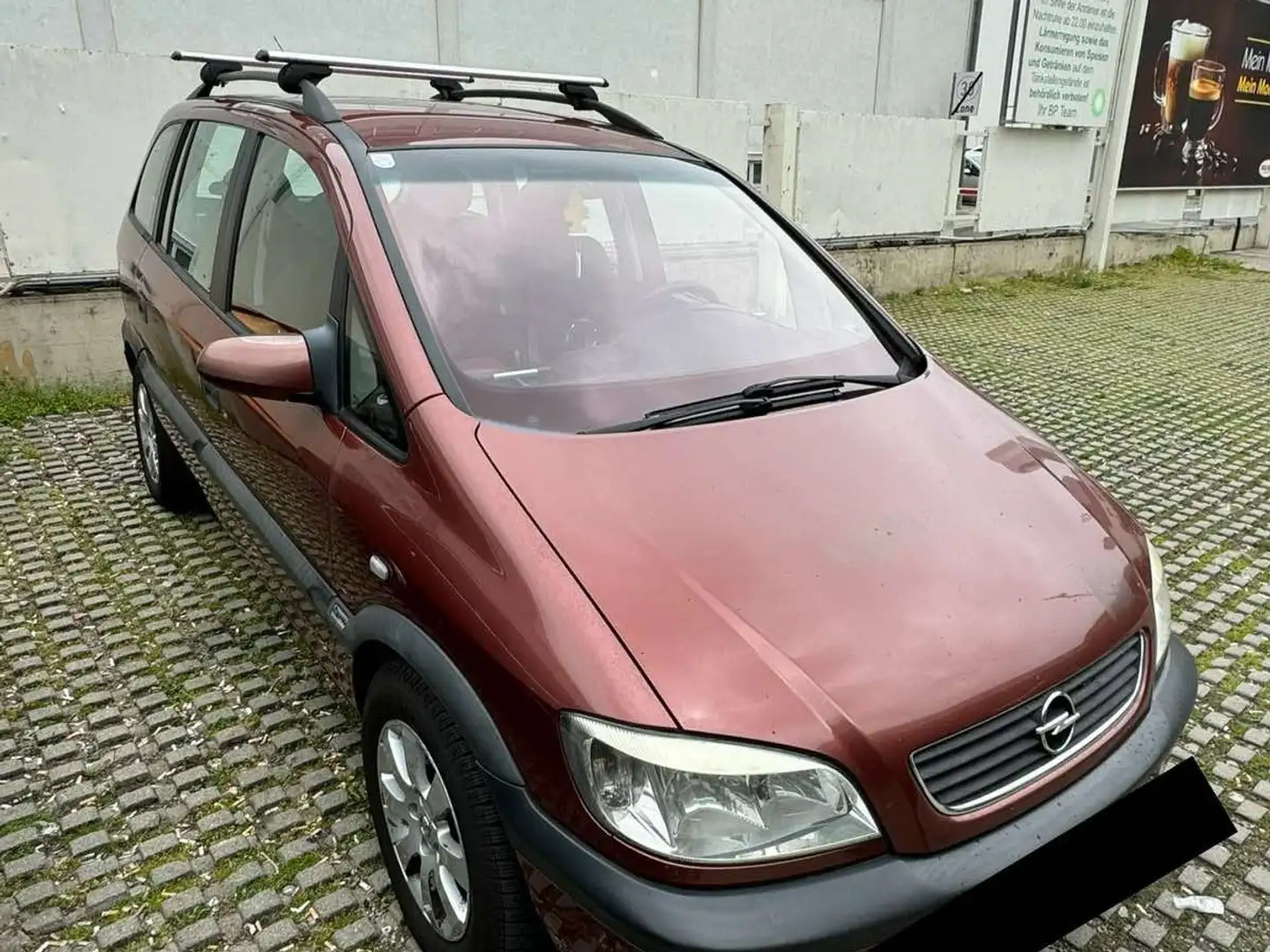 Opel Zafira 2.0 DTI Elegance Rot - 1