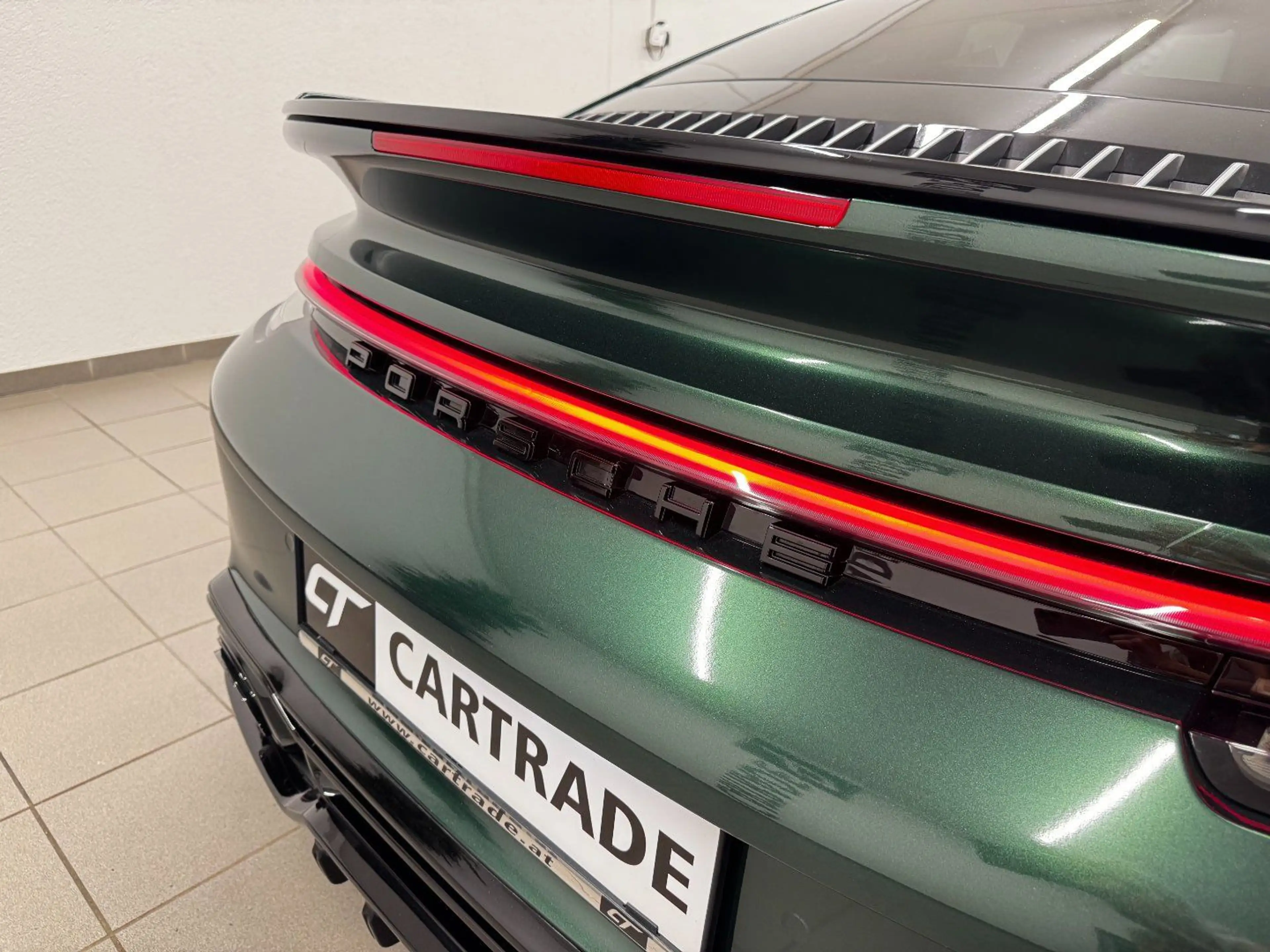 Porsche 911 Turbo S 992 — photo 15