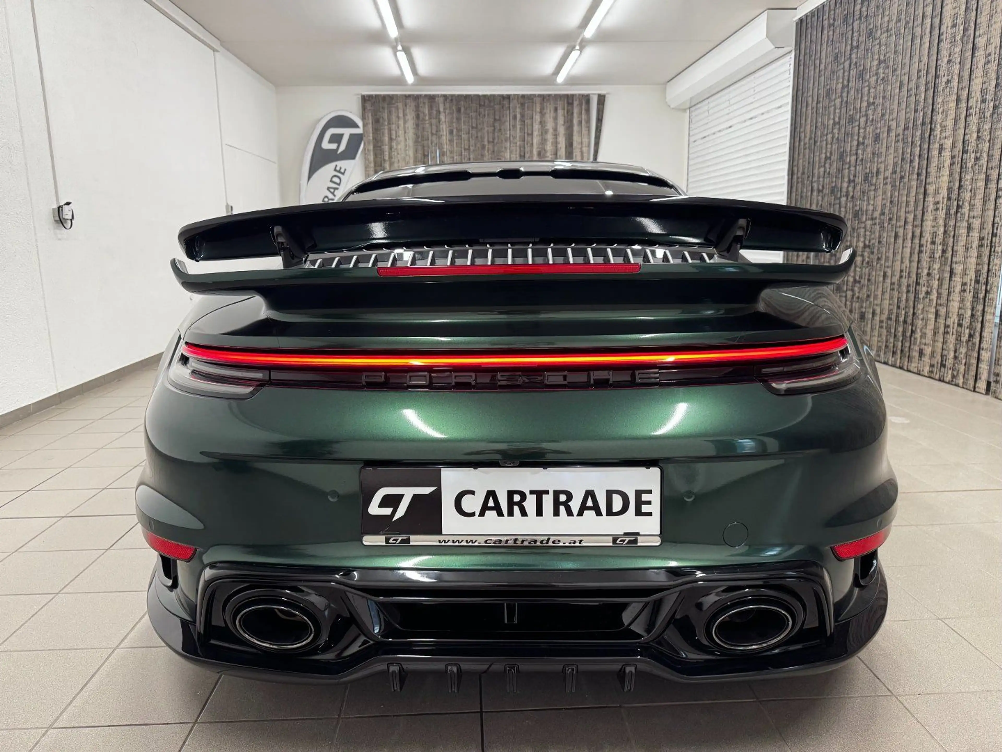Porsche 911 Turbo S 992 — photo 9