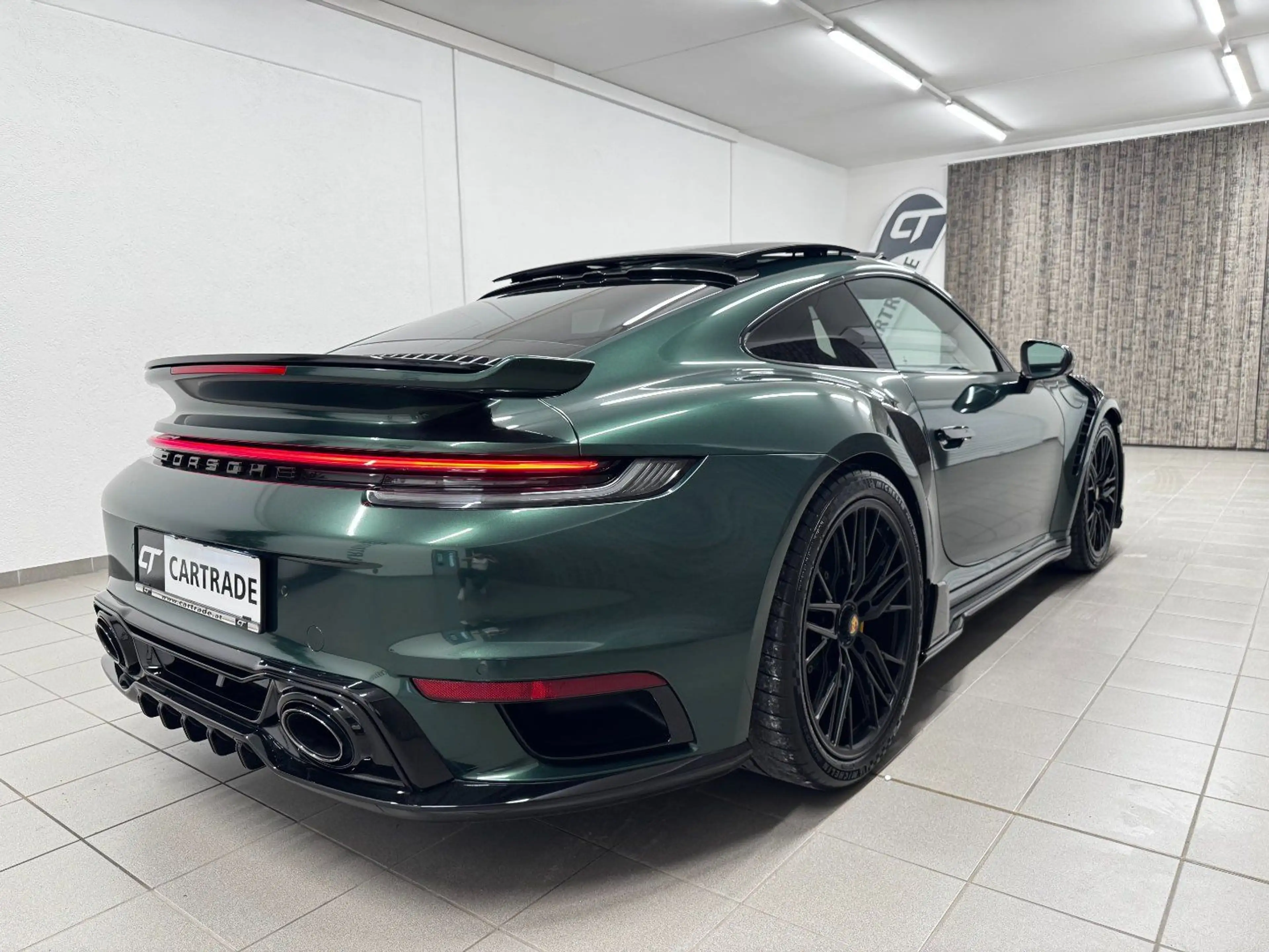 Porsche 911 Turbo S 992 — photo 7