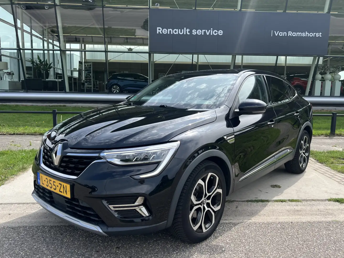 Renault Arkana 1.6 E-Tech Hybrid 145PK Intens / Trekhaak / Dealer Zwart - 1