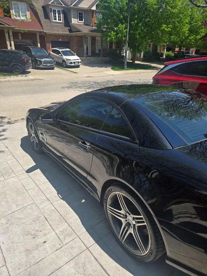Mercedes-Benz SL снимка Mercedes-Benz SL