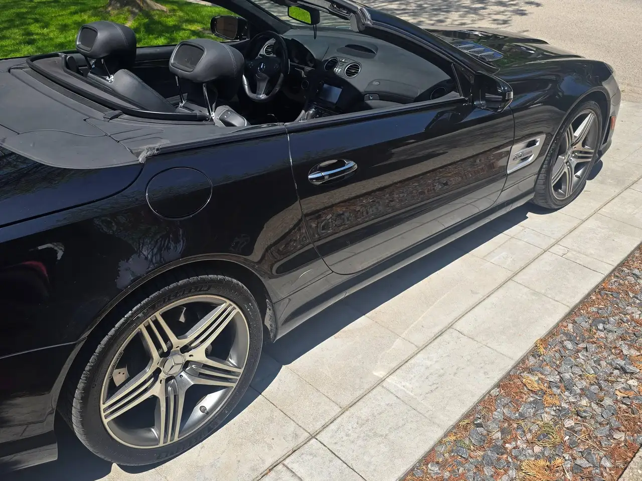 Mercedes-Benz SL снимка Mercedes-Benz SL