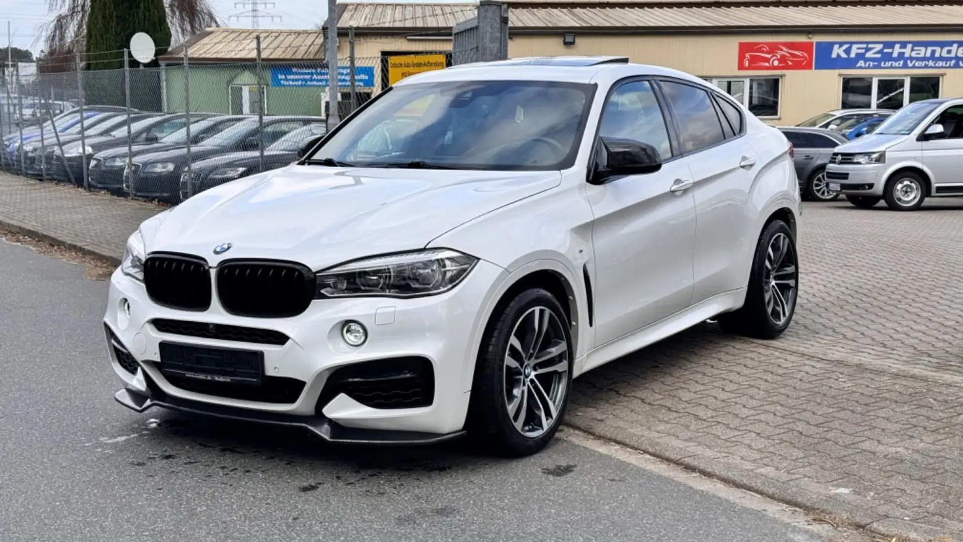 BMW X6 M M-Paket/360°/S-Dach/S-Heft/12.000km! Weiß - 1