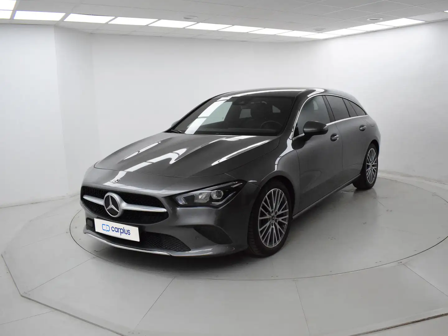 Mercedes-Benz CLA 200 Shooting Brake 7G-DCT Gris - 2