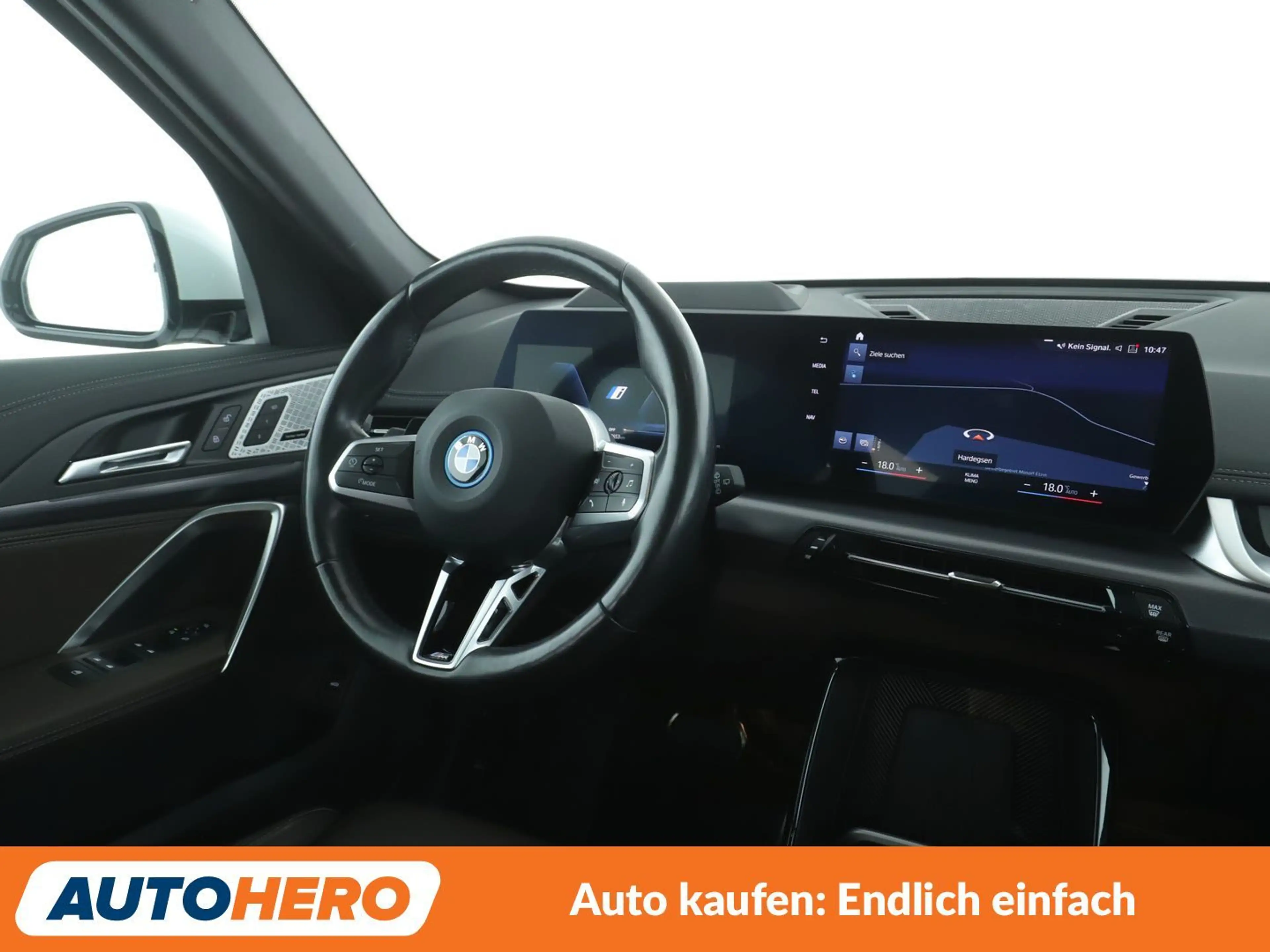 BMW iX1 xDrive 30 M Sport — photo 13