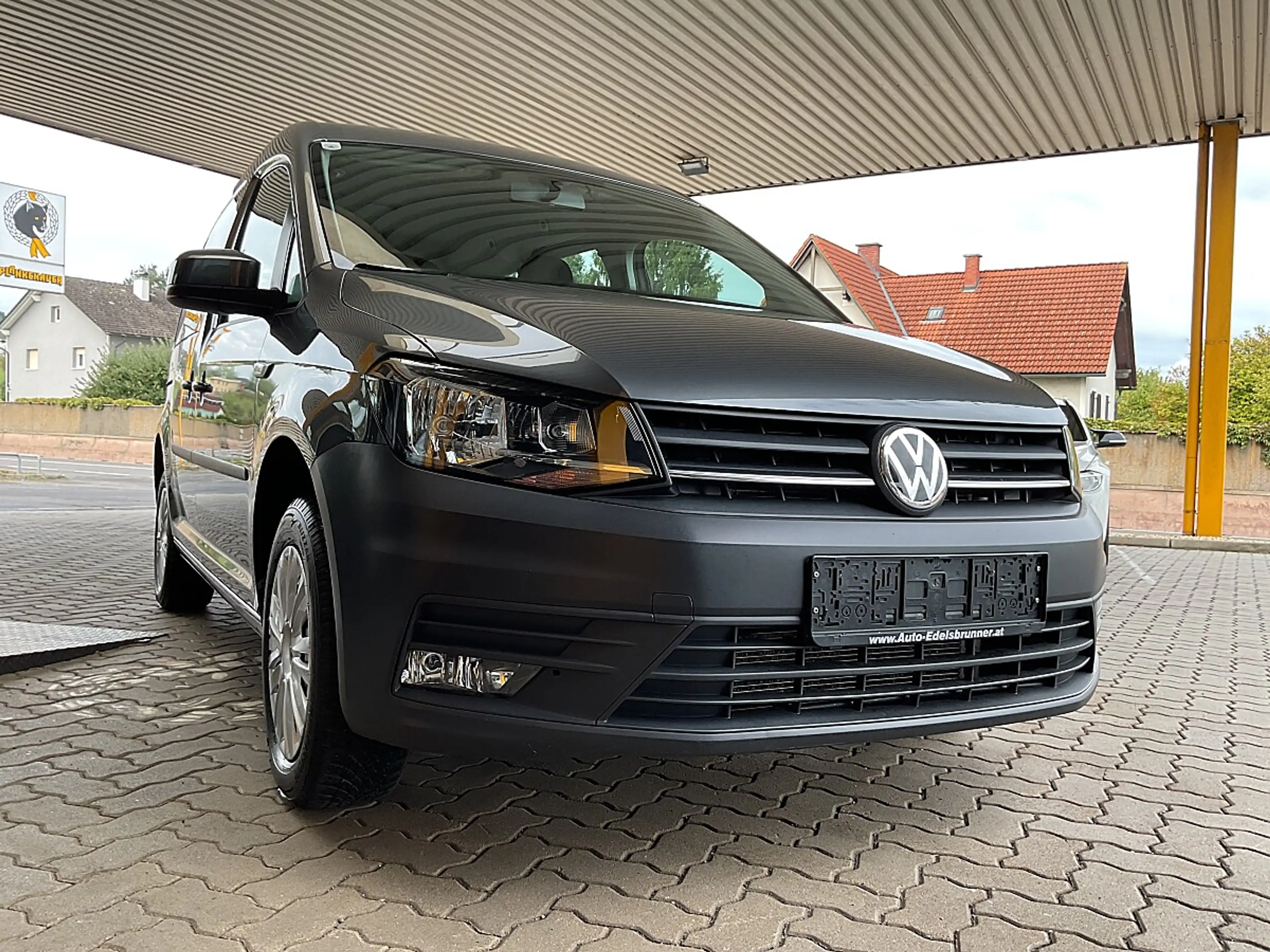 Volkswagen Caddy Kombi Trendline 2,0 TDI**NAVI*PDC** — photo 5