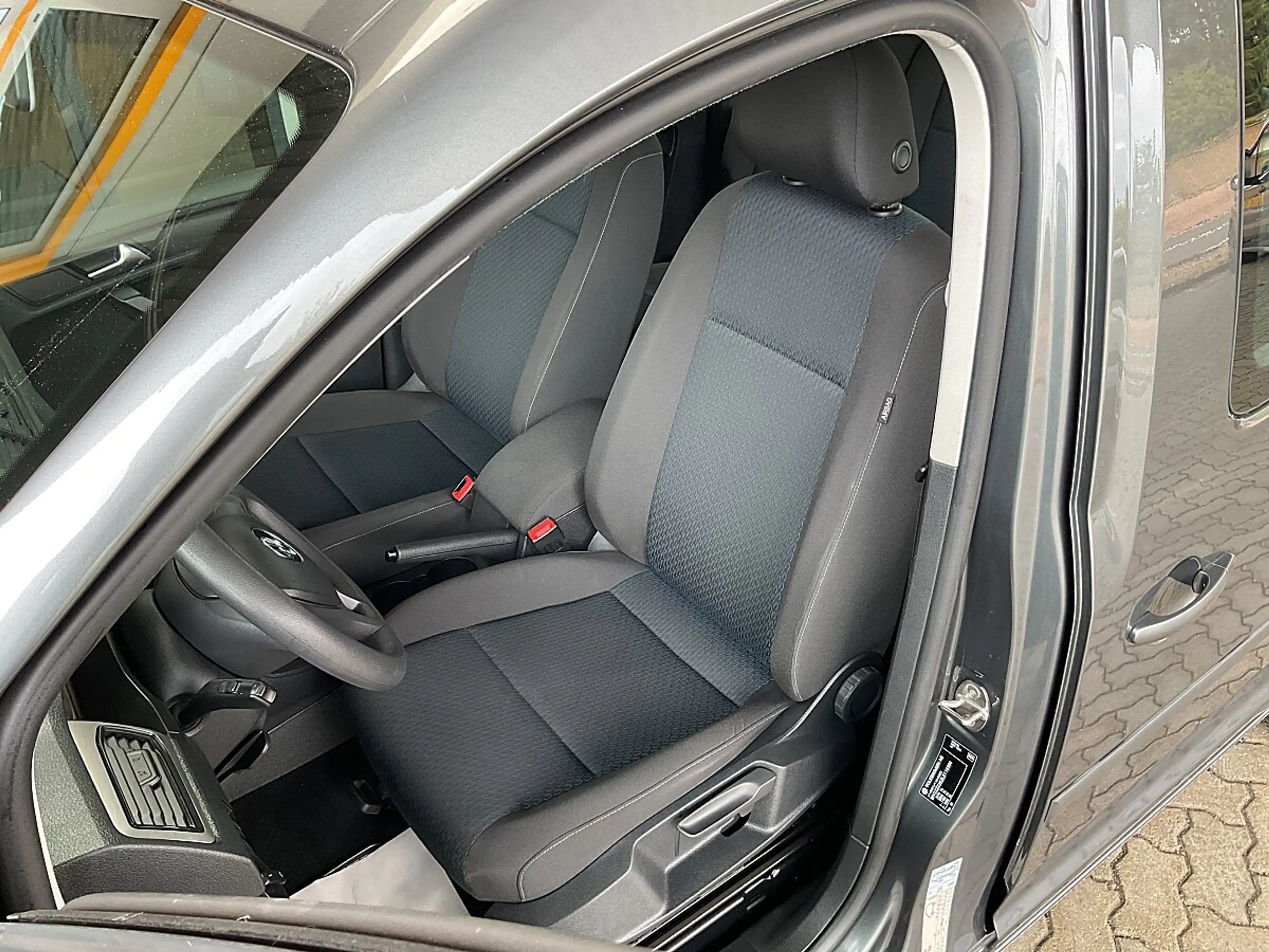 Volkswagen Caddy Kombi Trendline 2,0 TDI**NAVI*PDC** — photo 7