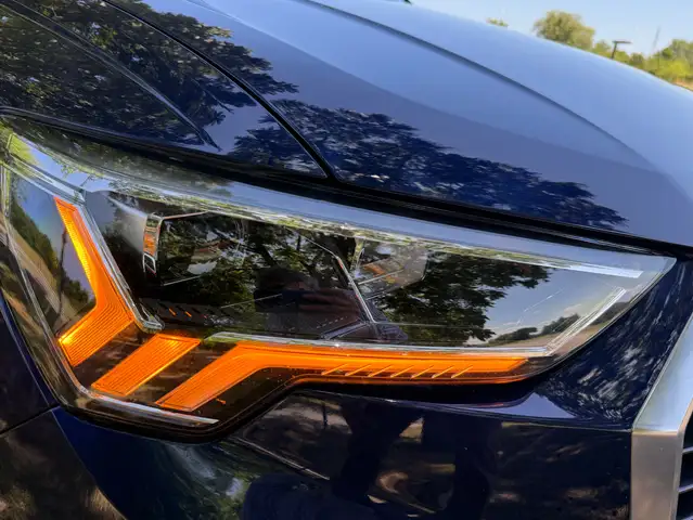 Audi Q3 main image
