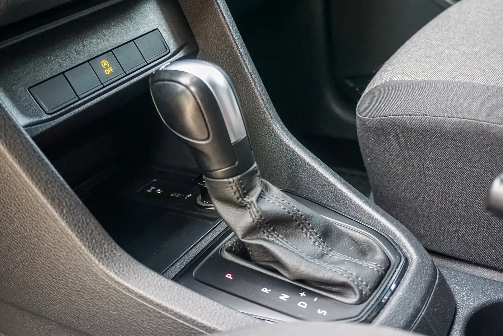 Volkswagen Caddy 2.0 TDI Maxi DSG Navi Tüv NEU MwSt.19% Grau - 2