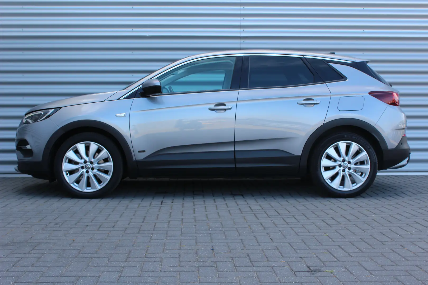 Opel Grandland X 1.6 TURBO 300PK HYBRID4 ULTIMATE AUTOMAAT / NAVI / Grijs - 2