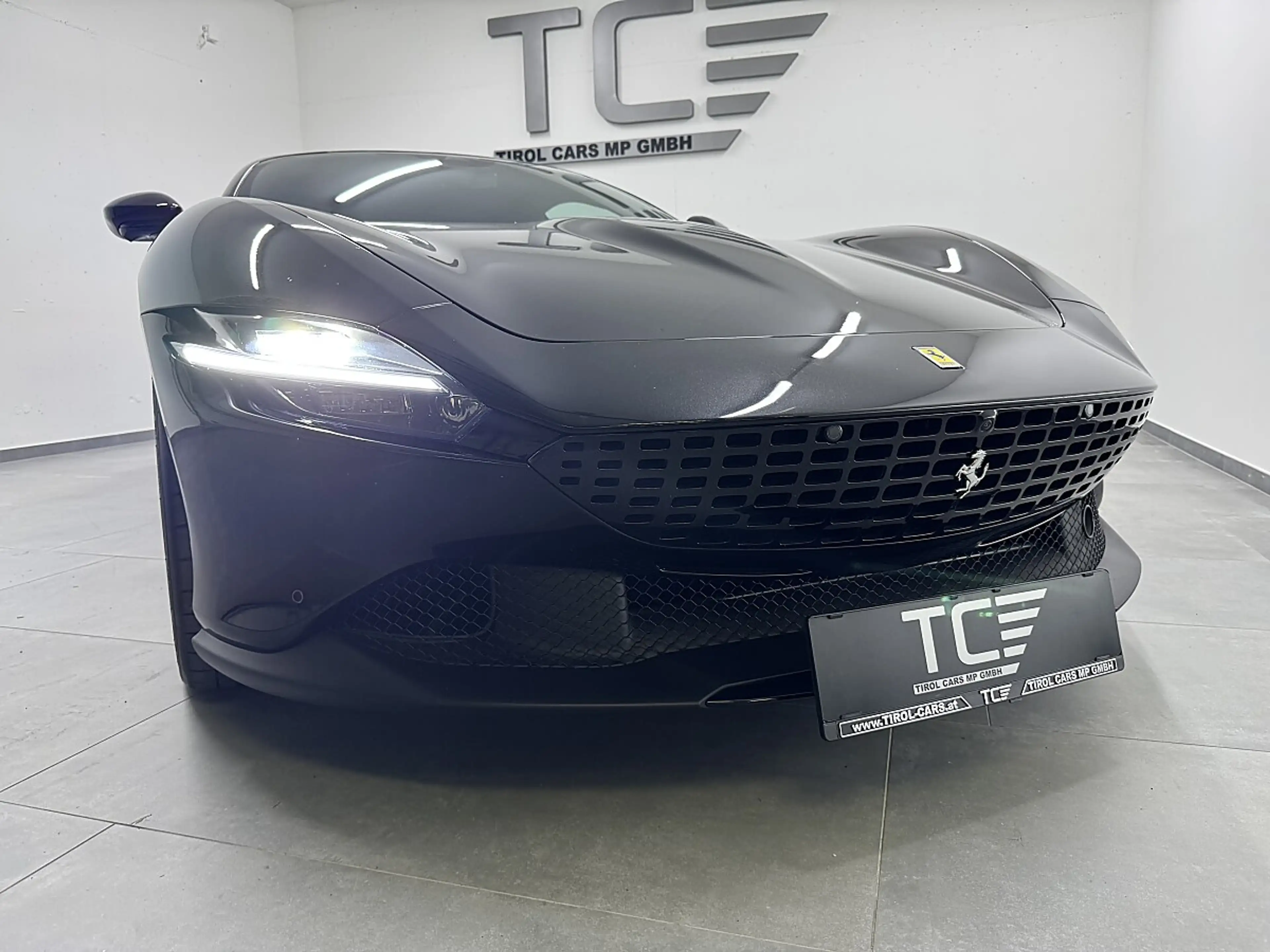 Ferrari Roma Coupe V8, Beifahrerdisplay, Schmiedefelgen, Sit... — photo 2