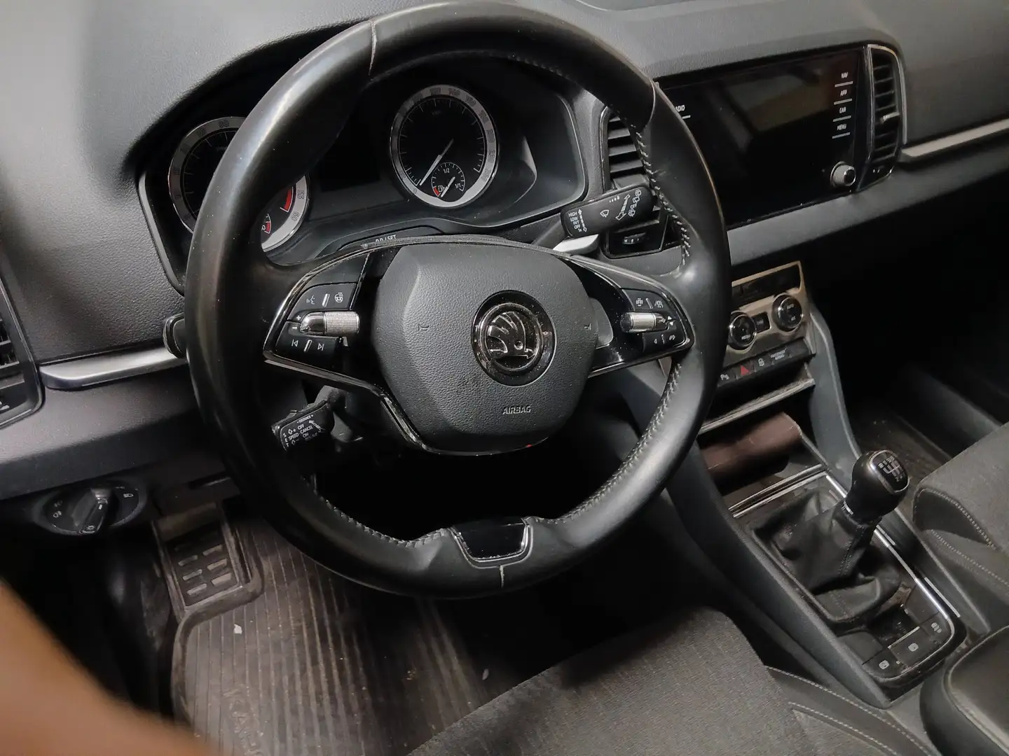 Skoda Karoq Karoq 1,6 TDI Style 125Style 125 Silber - 2