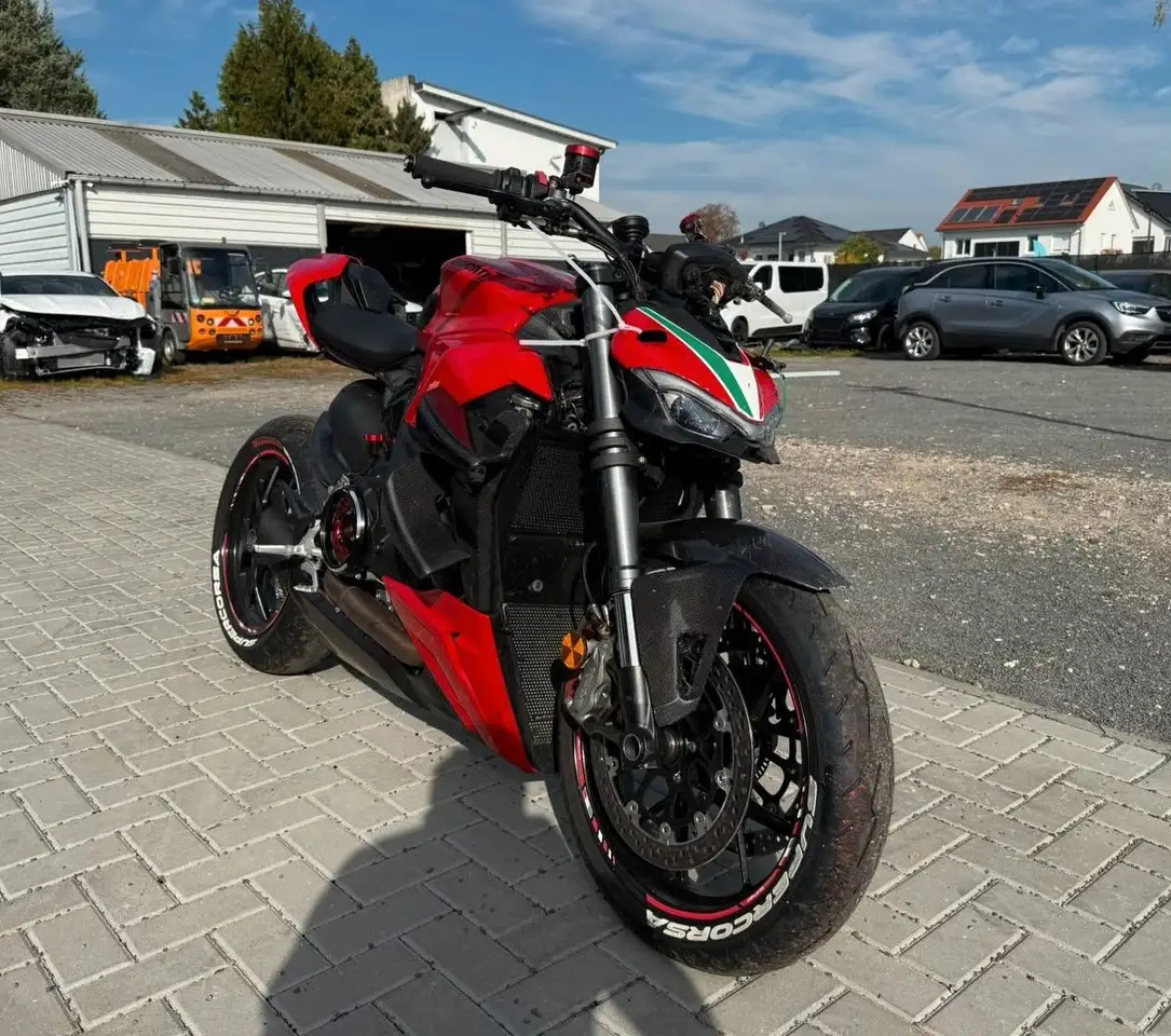 Ducati Streetfighter