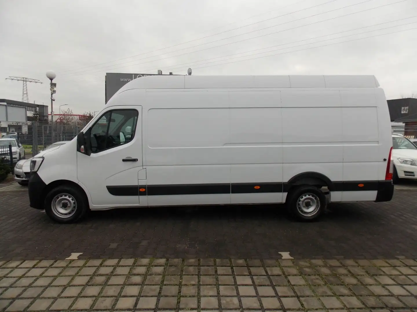 Renault Master dCi 145 L4H3 Maxi Lang hoch 3,5t Weiß - 2