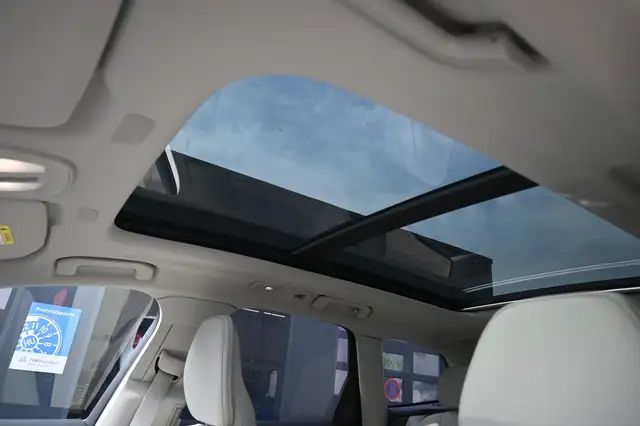 Volvo XC60 view 15