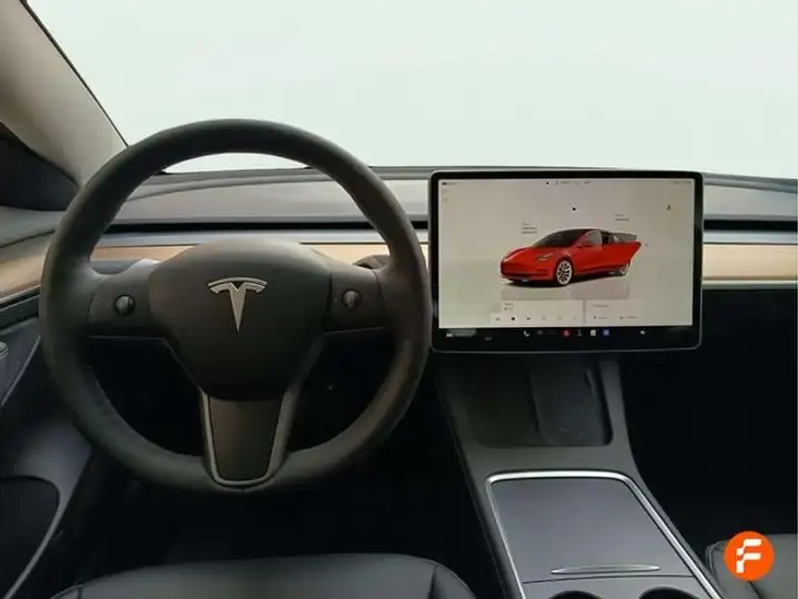 Tesla Model 3 2024, foto 13