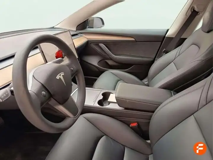 Tesla Model 3 2024, foto 10