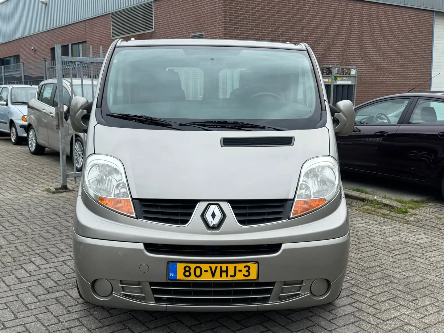 Renault Trafic 2.5 dCi T27 L1H1 DC AUTOMAAT! INVALIDEVERVOER l Ro - 2