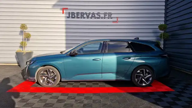 Peugeot PHEV 180 E-EAT8 ALLURE PACK