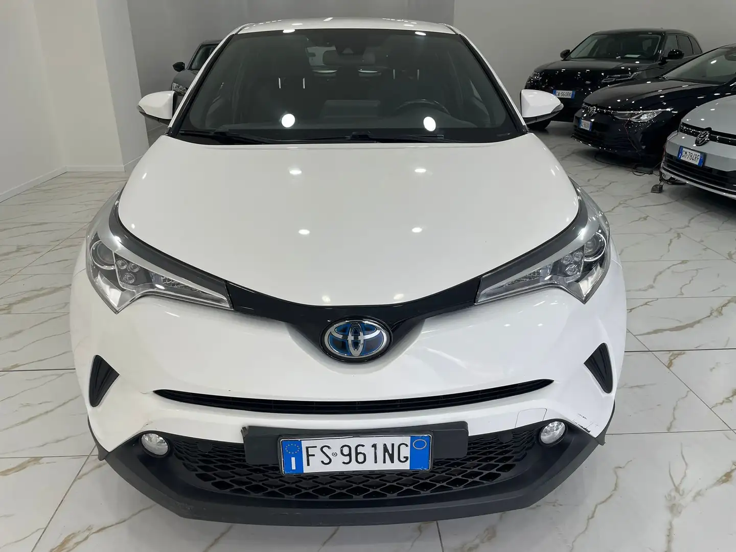 Toyota C-HR C-HR I 2016 1.8h Active 2wd e-cvt Blanc - 1