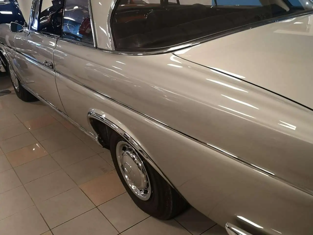 Mercedes-Benz 300 SE COUPÈ, foto 4