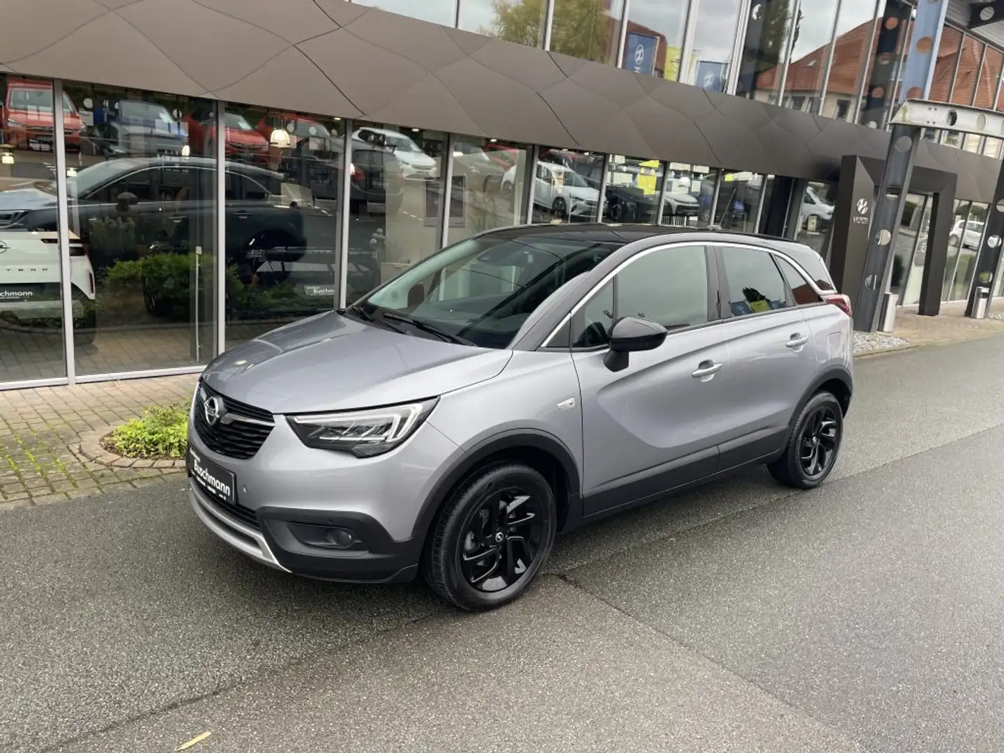 Opel Crossland X 1.2 Start/Stop Autom. Innovation Grijs - 1