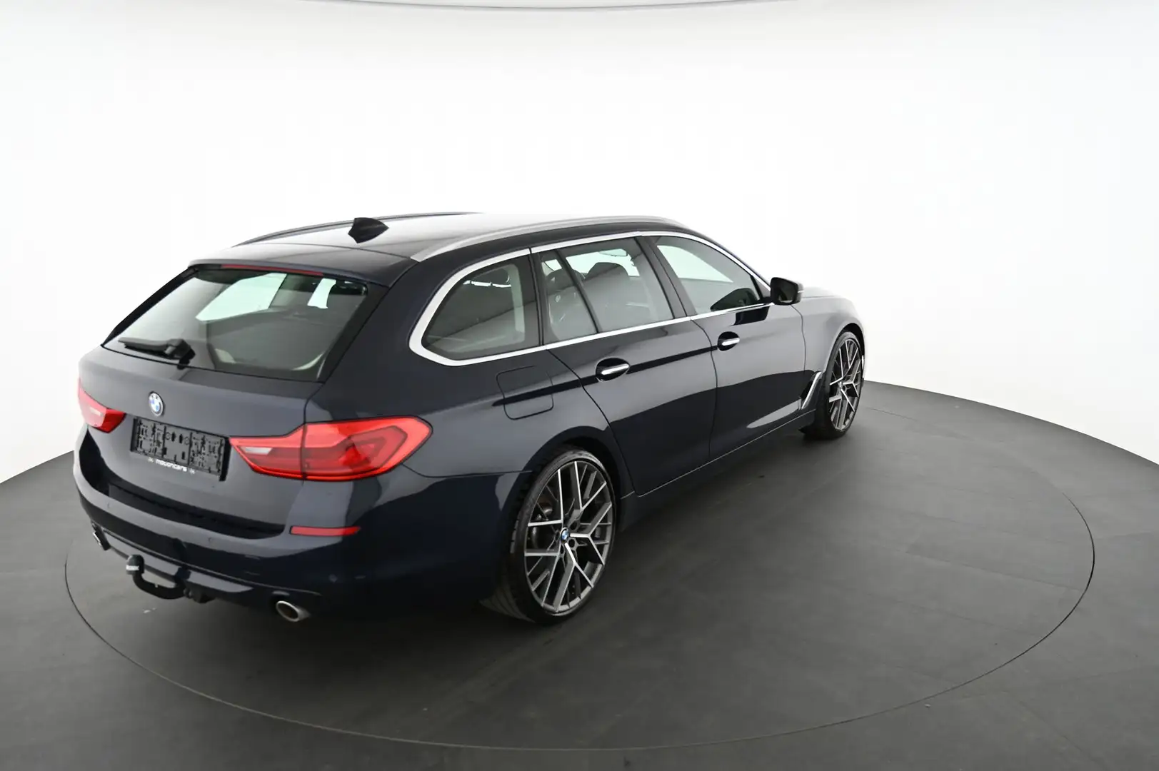 BMW 530 - 530 d 3.0 xDrive Touring Aut. Pickerl NEU Blau - 2
