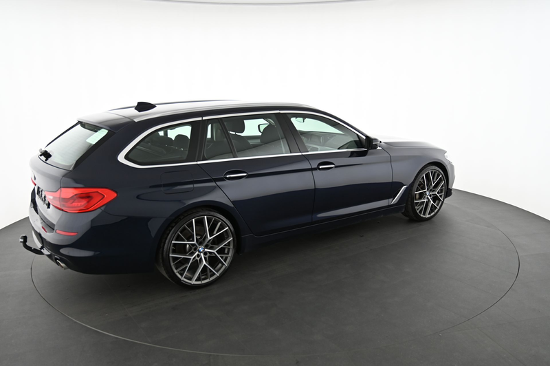 BMW 530 - 530 d 3.0 xDrive Touring Aut. Pickerl NEU — photo 4