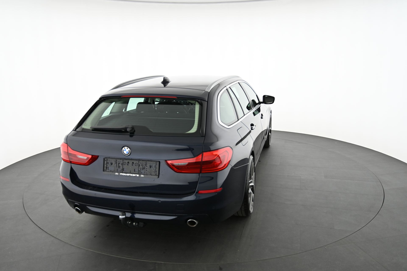 BMW 530 - 530 d 3.0 xDrive Touring Aut. Pickerl NEU — photo 12