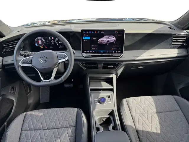 Volkswagen Tiguan view 8